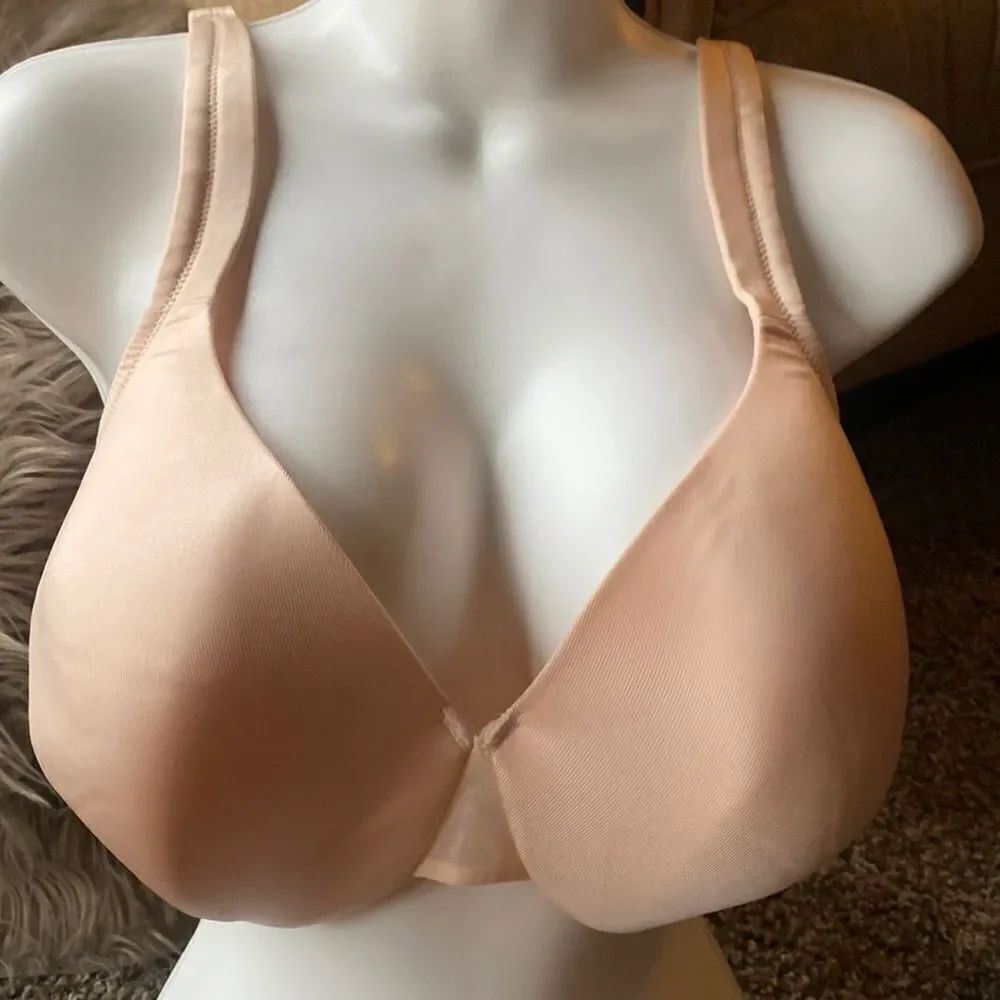 Lane Bryant Cacique Bra lightly lined full coverage 38DDD